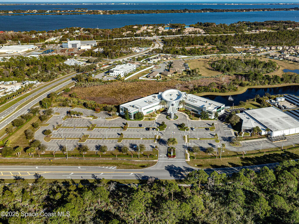 1050 Satcom Lane, Suntree, FL 32940