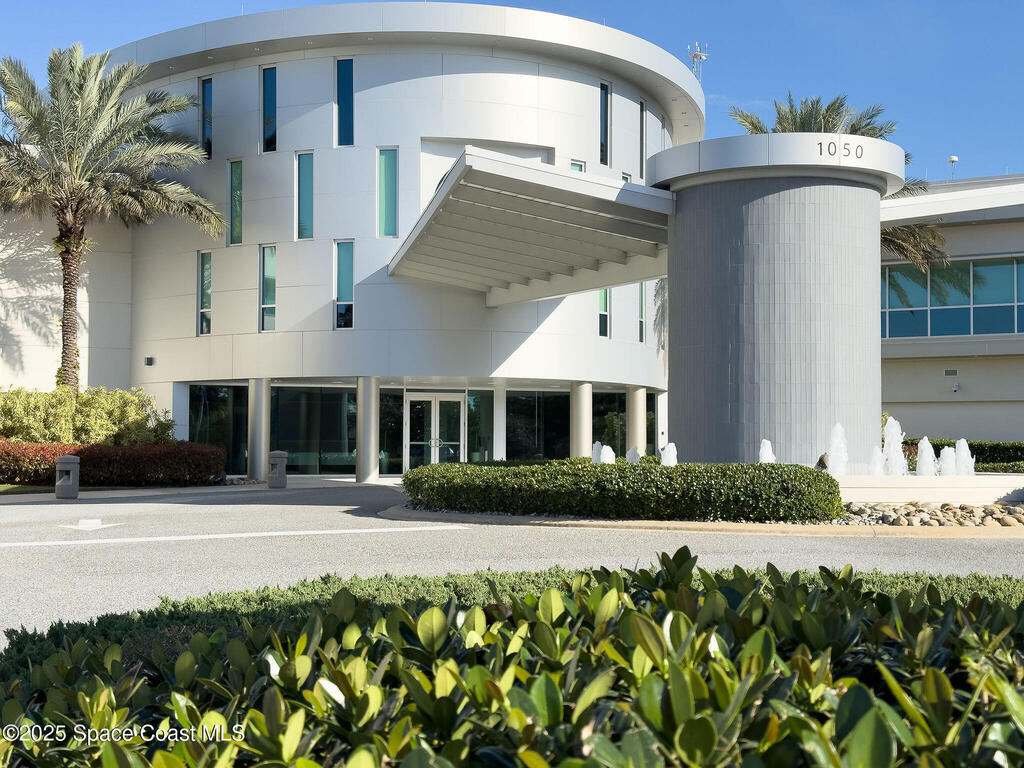 1050 Satcom Lane, Suntree, FL 32940