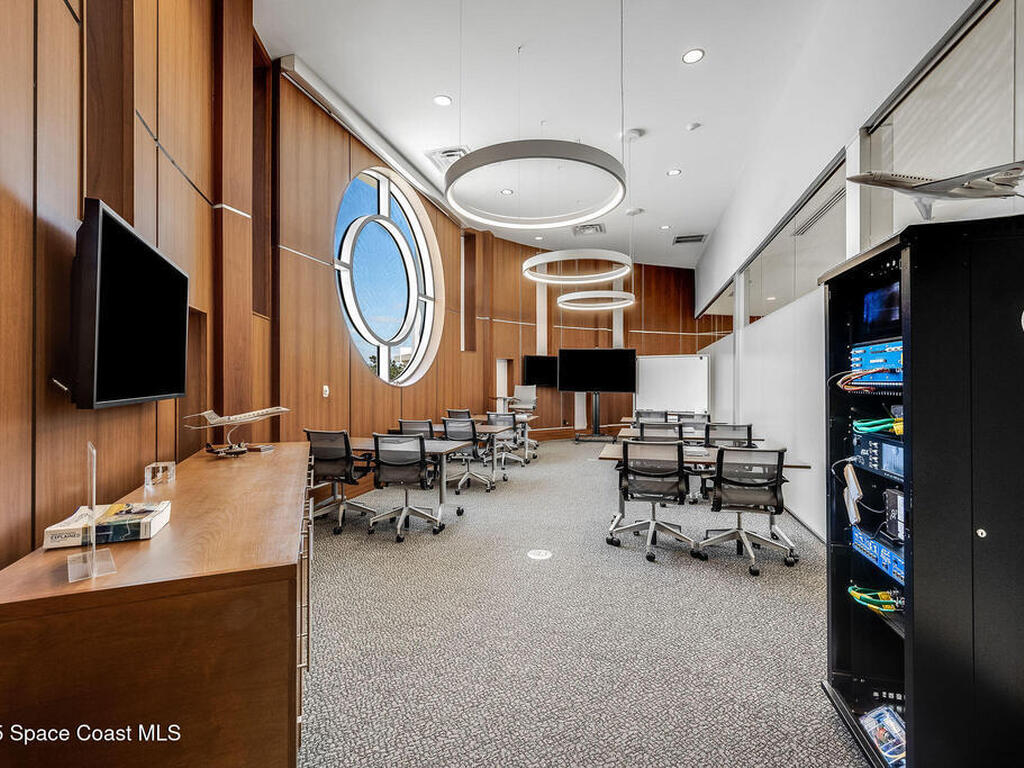 1050 Satcom Lane, Suntree, FL 32940