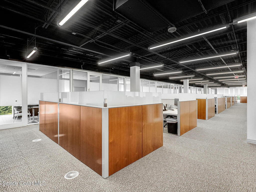 1050 Satcom Lane, Suntree, FL 32940