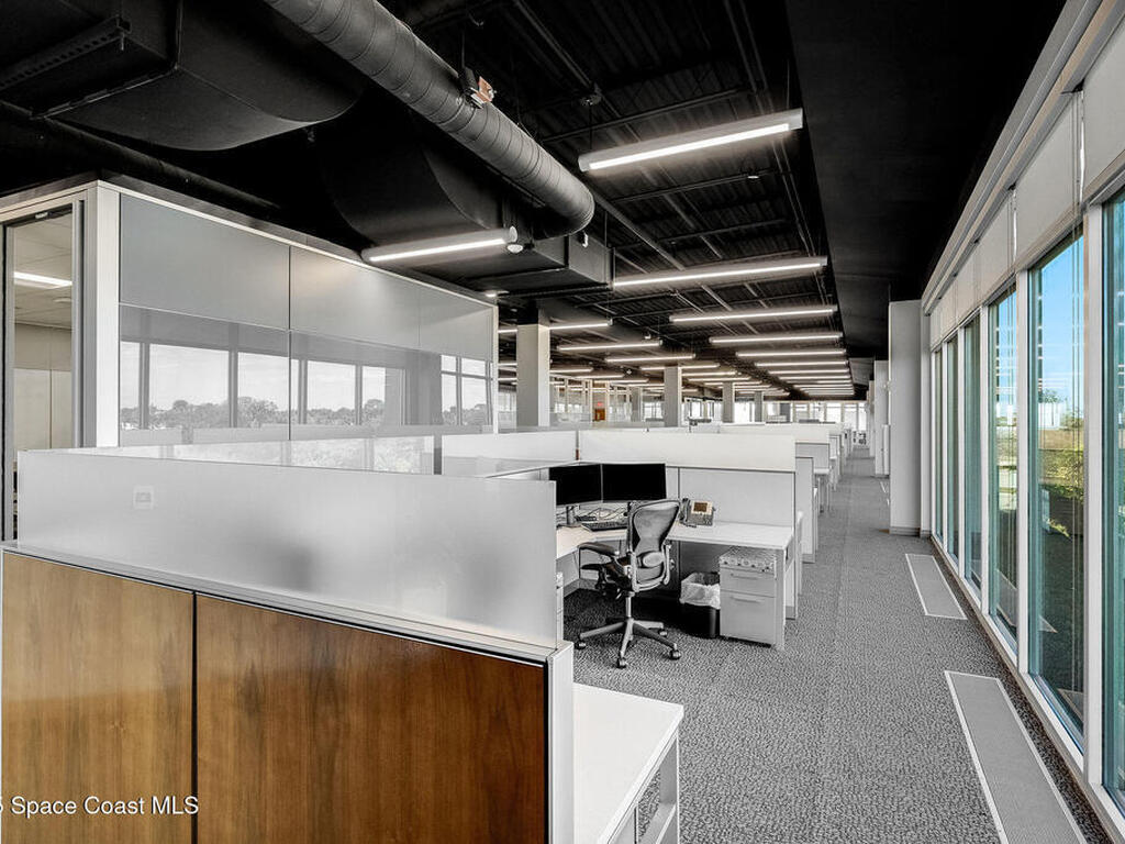 1050 Satcom Lane, Suntree, FL 32940