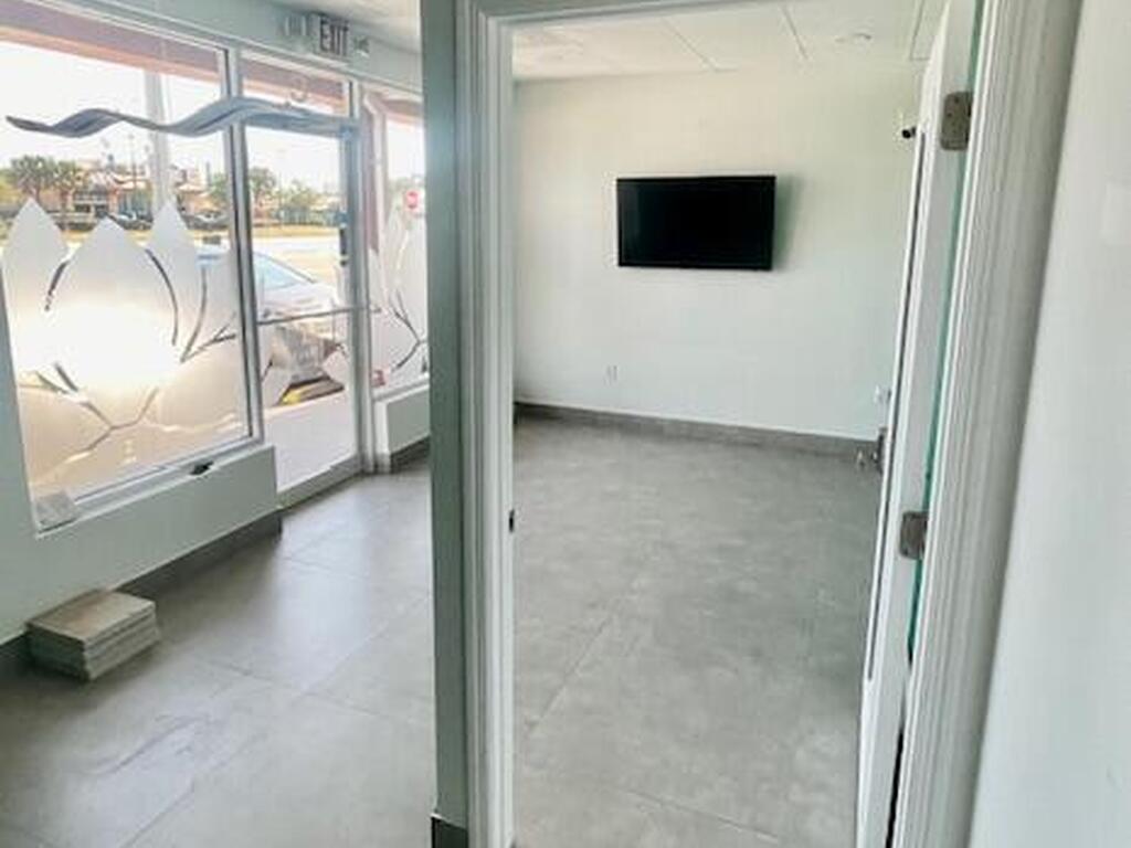 6103 N Atlantic Avenue, Cape Canaveral, FL 32920