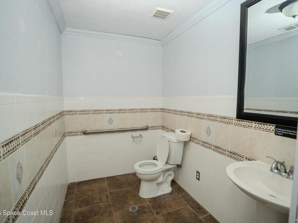 5999 N Courtenay Parkway, Merritt Island, FL 32953