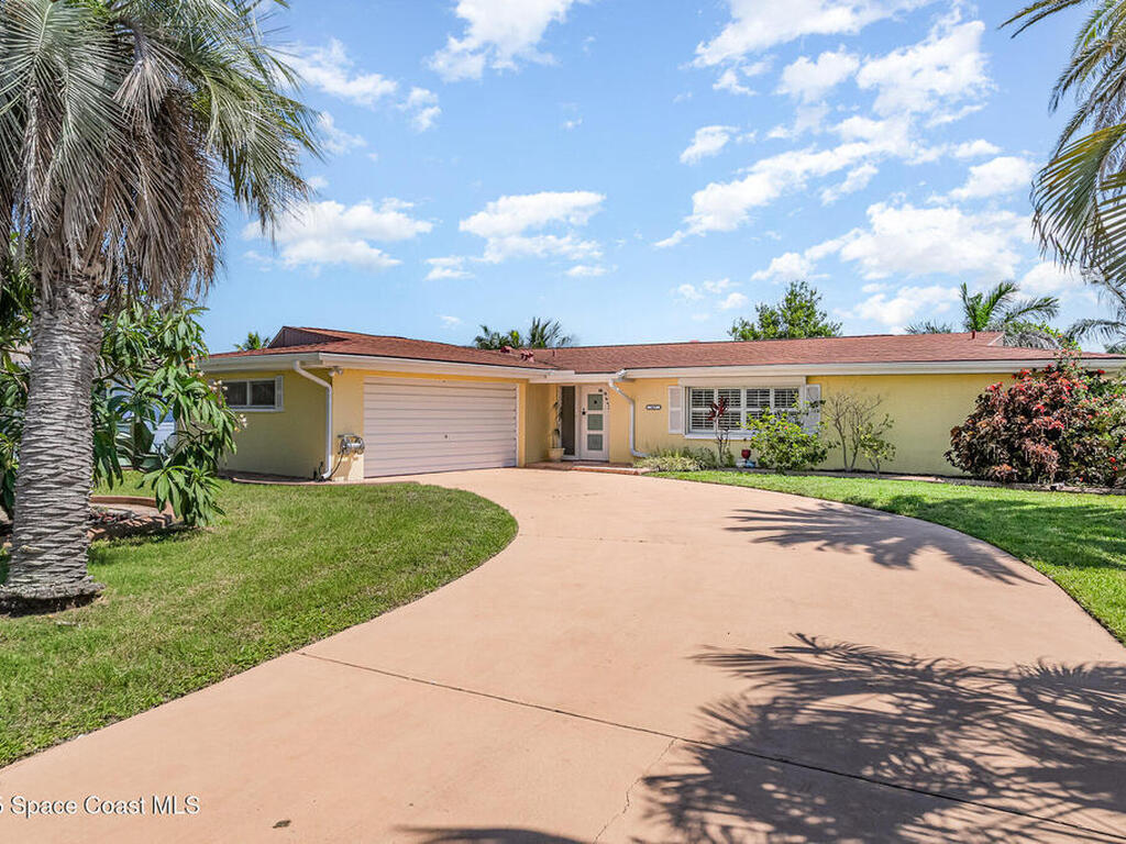 367 S Dorset Drive, Cocoa Beach, FL 32931