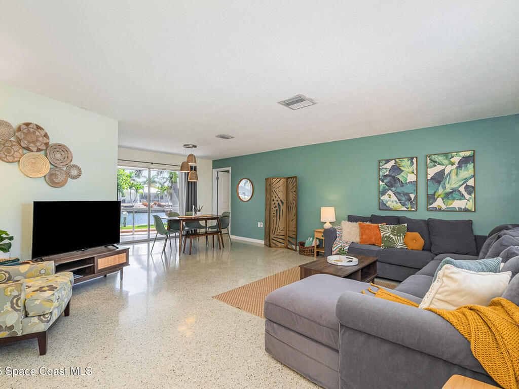 367 S Dorset Drive, Cocoa Beach, FL 32931