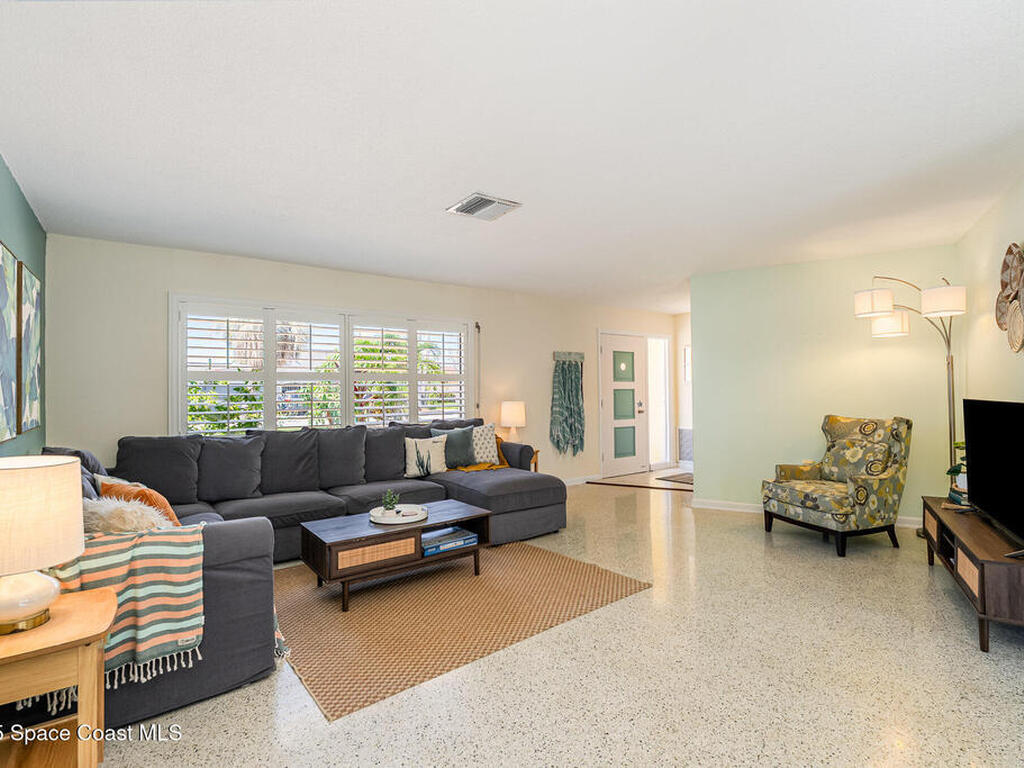 367 S Dorset Drive, Cocoa Beach, FL 32931