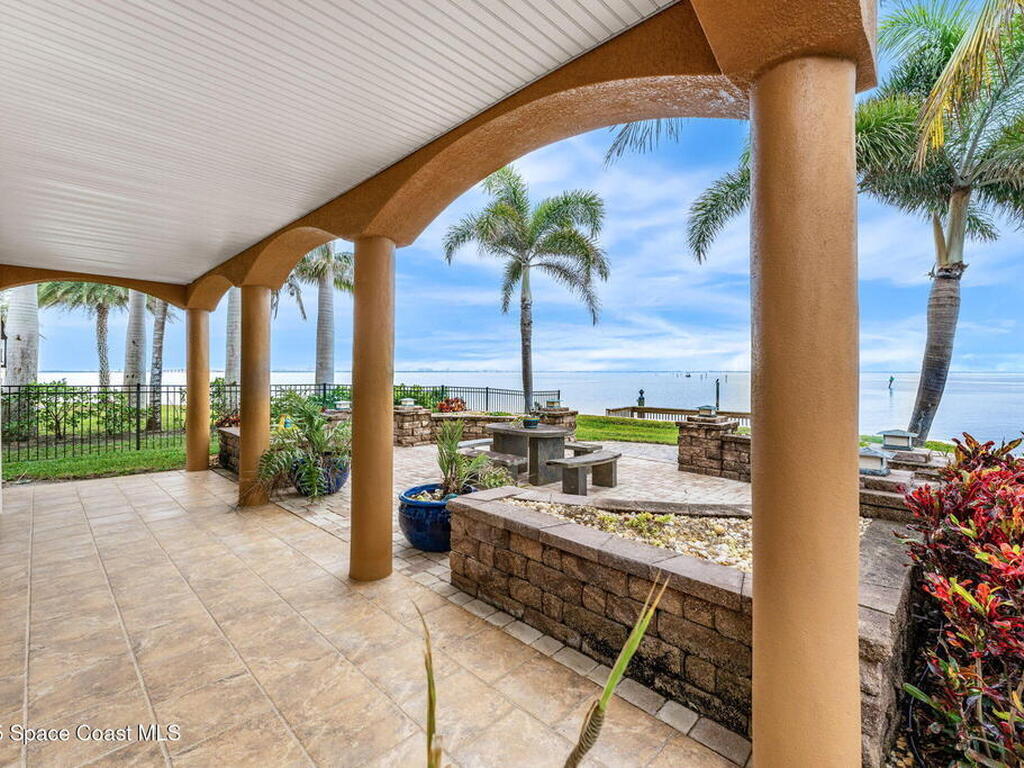 1755 Rochelle Parkway, Merritt Island, FL 32952