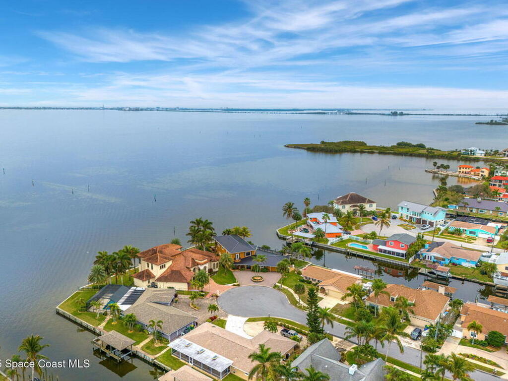 1755 Rochelle Parkway, Merritt Island, FL 32952