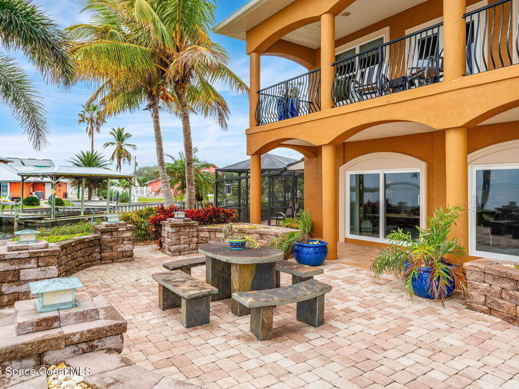 1755 Rochelle Parkway, Merritt Island, FL 32952