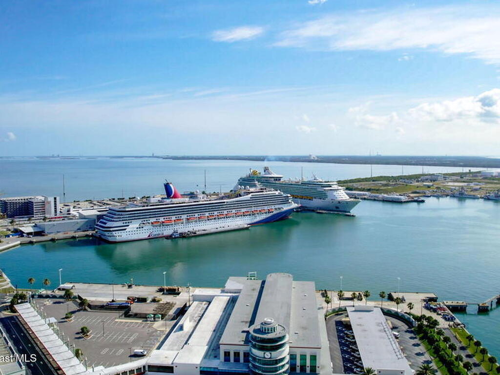 1755 Rochelle Parkway, Merritt Island, FL 32952