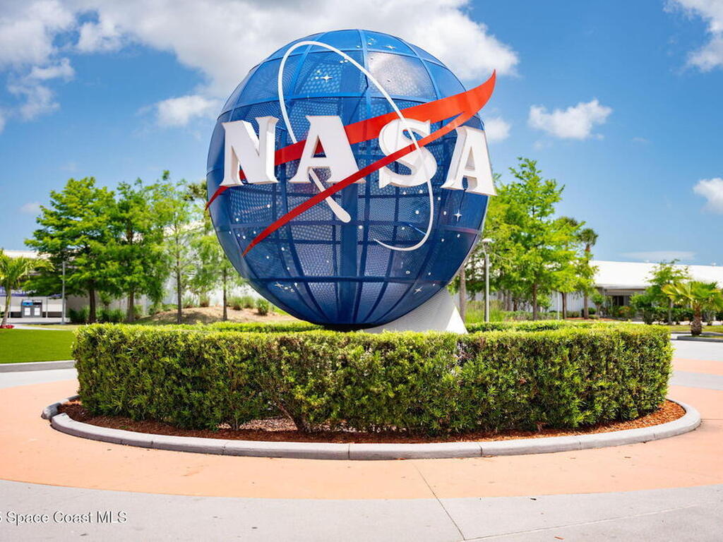 1755 Rochelle Parkway, Merritt Island, FL 32952