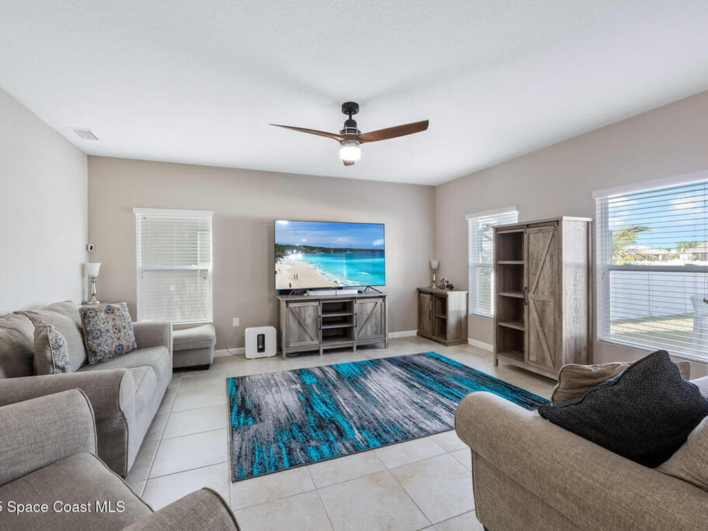 2347 Snapdragon Drive, Palm Bay, FL 32907