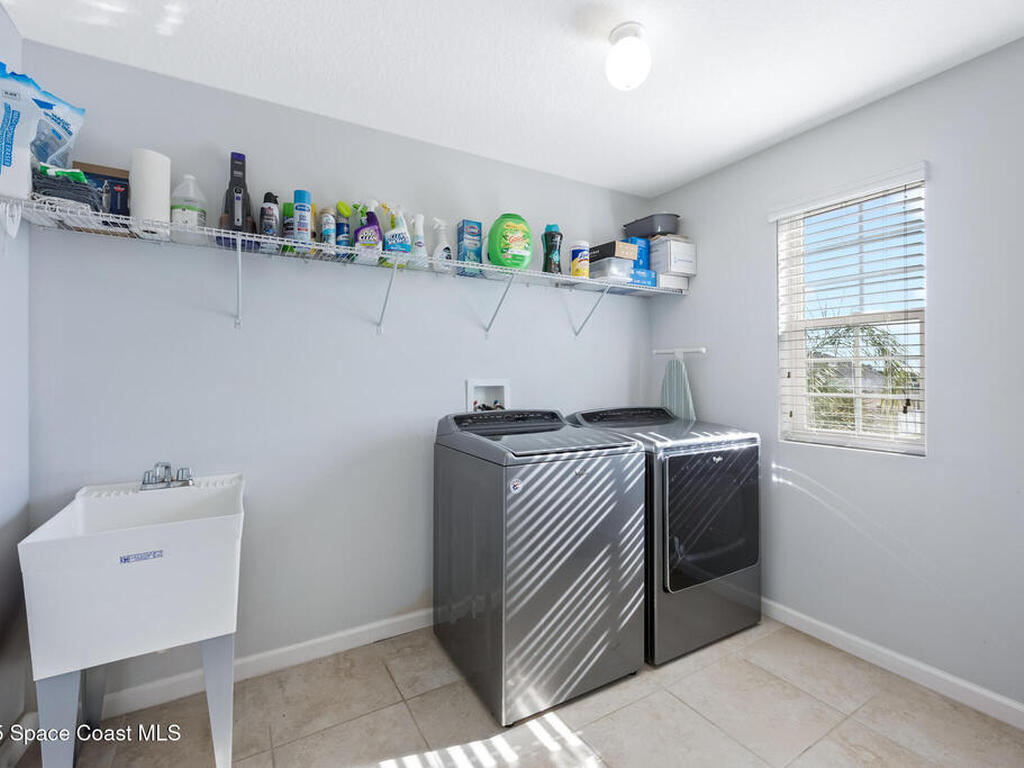 2347 Snapdragon Drive, Palm Bay, FL 32907