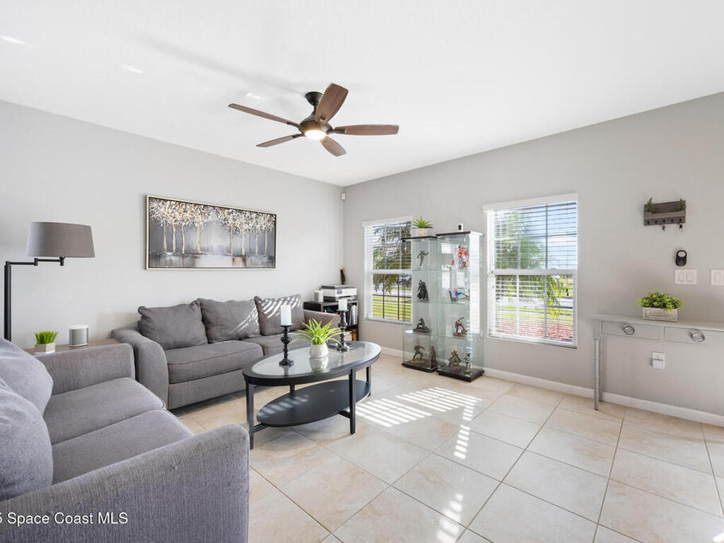 2347 Snapdragon Drive, Palm Bay, FL 32907