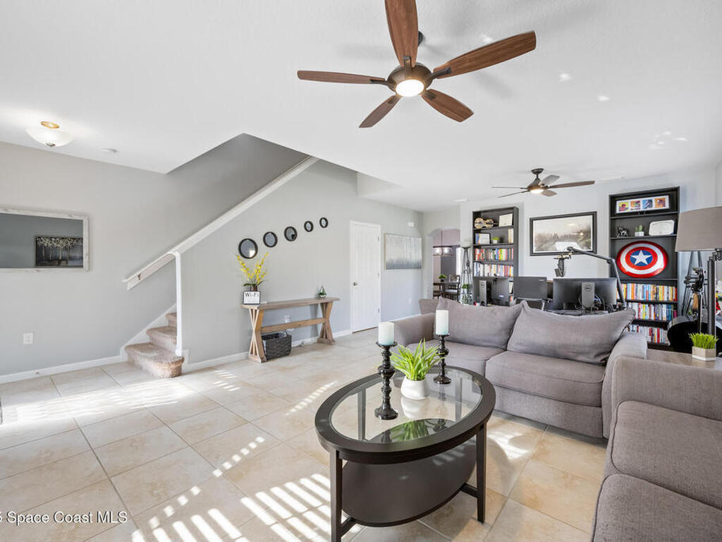 2347 Snapdragon Drive, Palm Bay, FL 32907