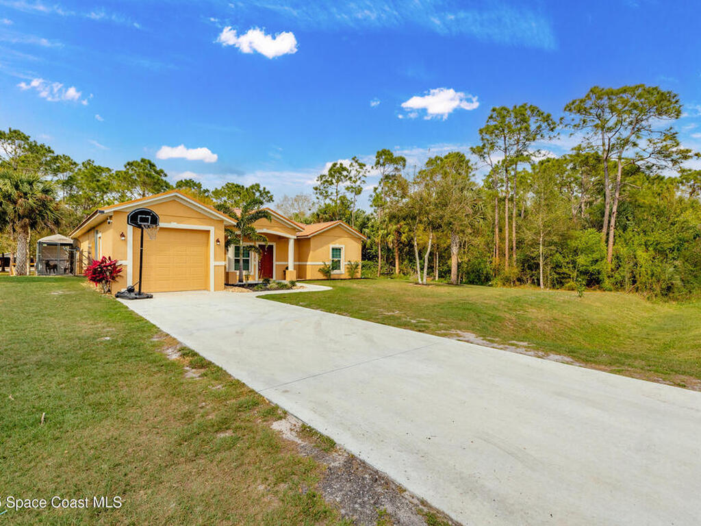 3671 NW 29th Avenue, Okeechobee, FL 34972