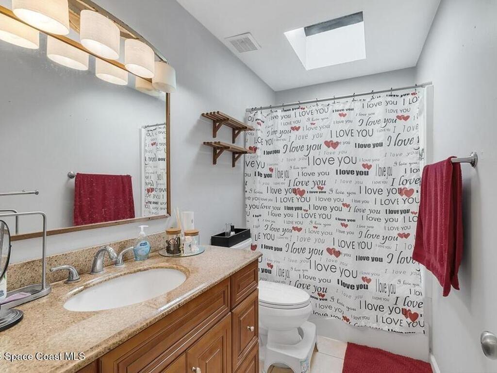 1440 16th Court, Vero Beach, FL 32962