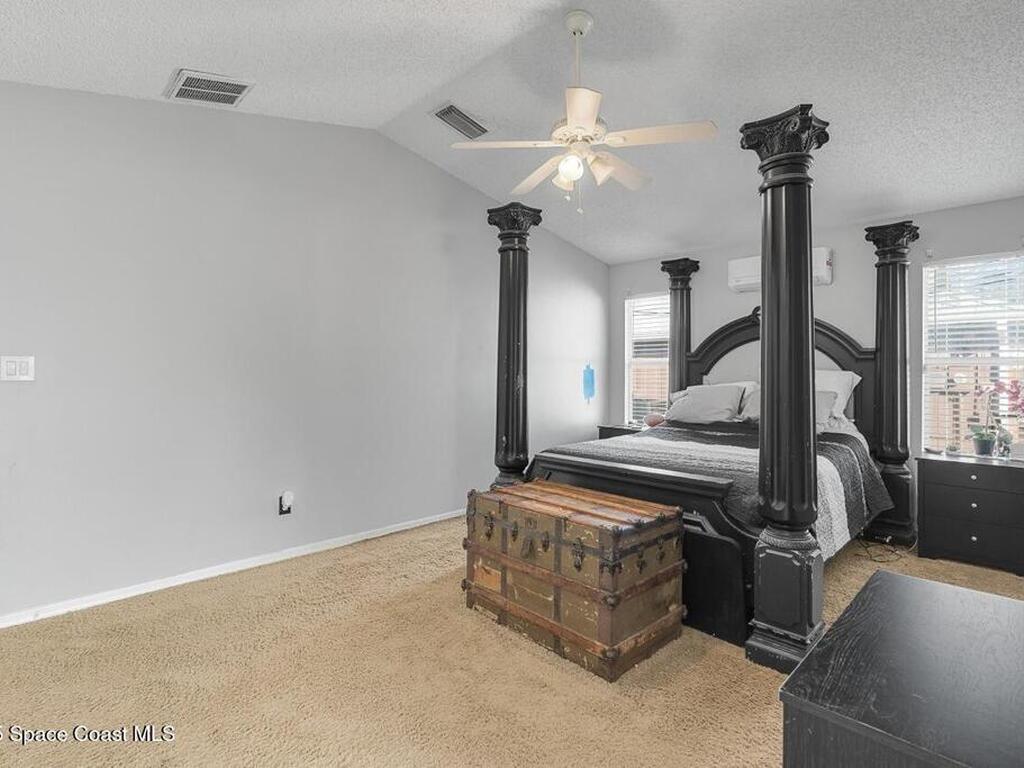 1440 16th Court, Vero Beach, FL 32962