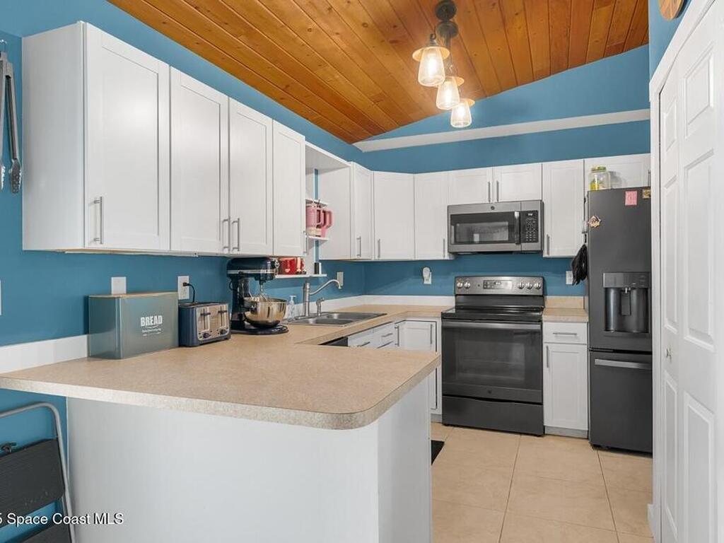 1440 16th Court, Vero Beach, FL 32962