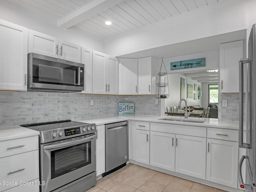 240 Hammock Shore Drive, Melbourne Beach, FL 32951