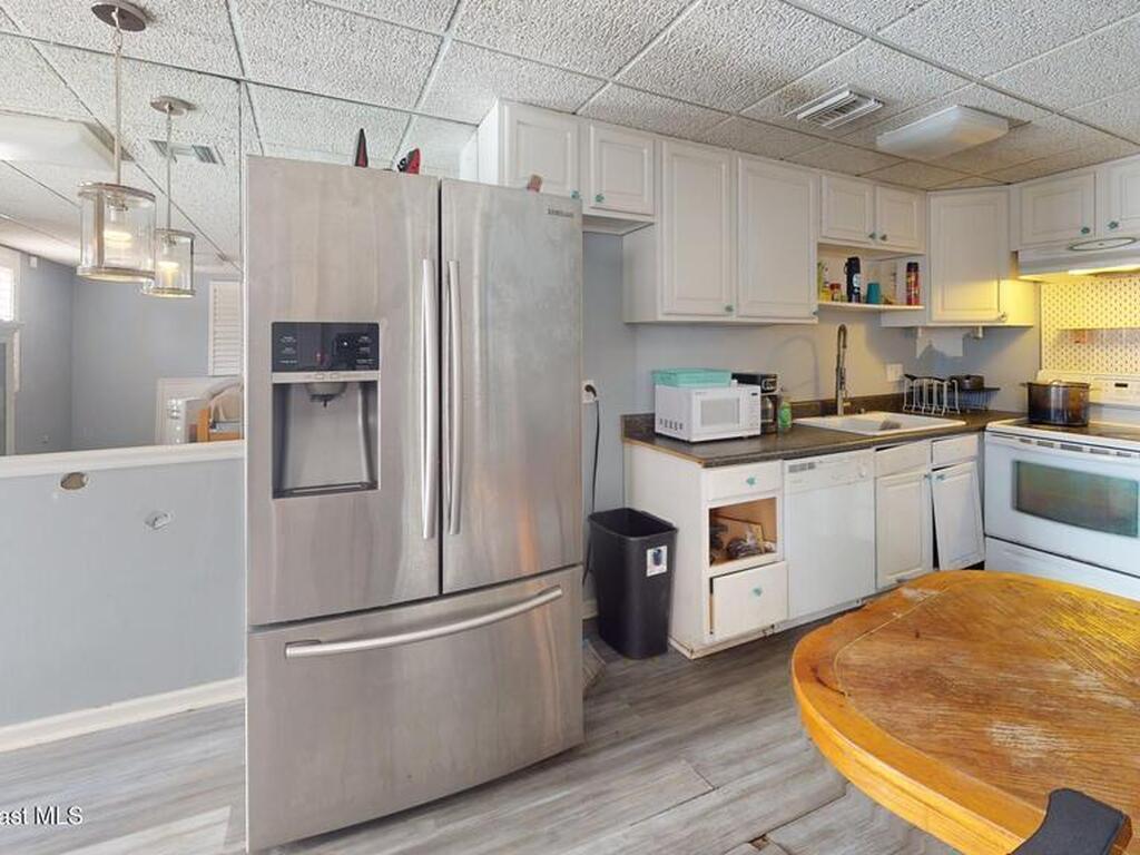 1835 42nd Avenue, Vero Beach, FL 32960