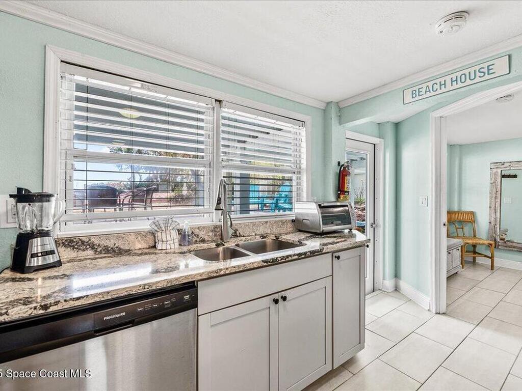 111 S Atlantic Avenue, Cocoa Beach, FL 32931