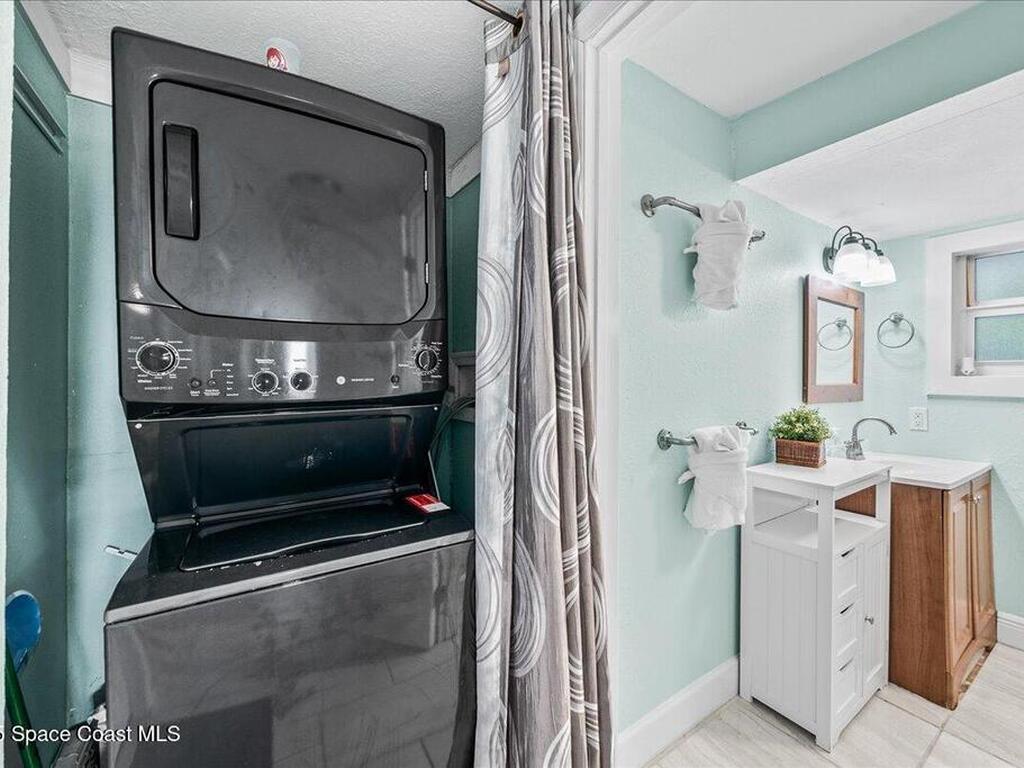 111 S Atlantic Avenue, Cocoa Beach, FL 32931