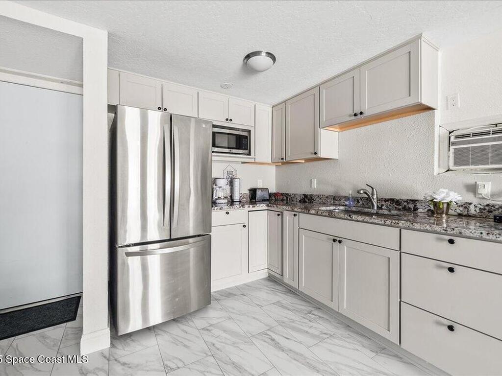 111* S Atlantic Avenue, Cocoa Beach, FL 32931