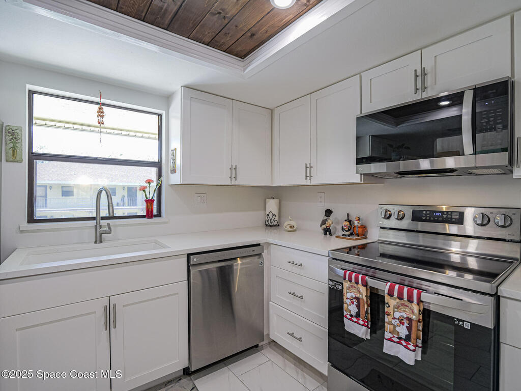 400 18th Street, Vero Beach, FL 32960