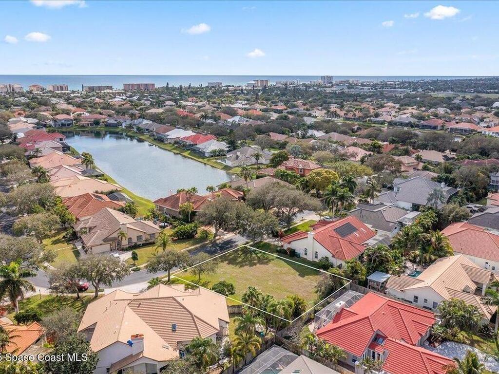 565 Newport Drive, Indialantic, FL 32903