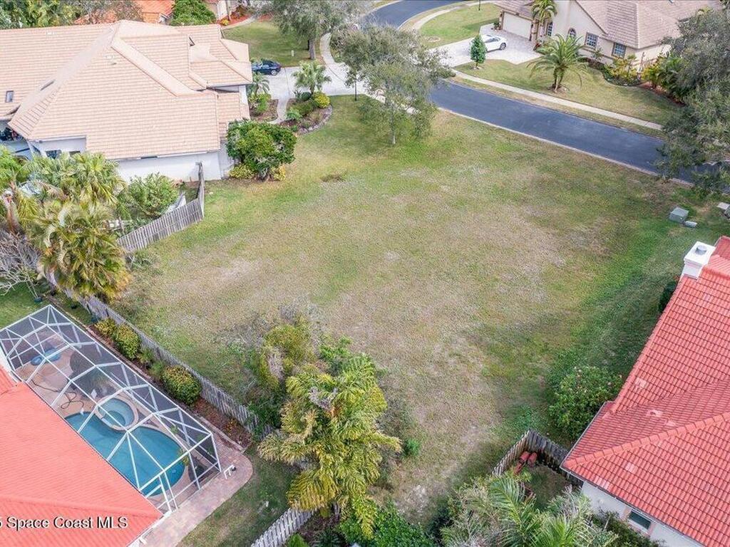 565 Newport Drive, Indialantic, FL 32903