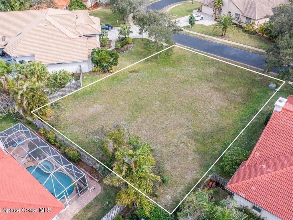 565 Newport Drive, Indialantic, FL 32903