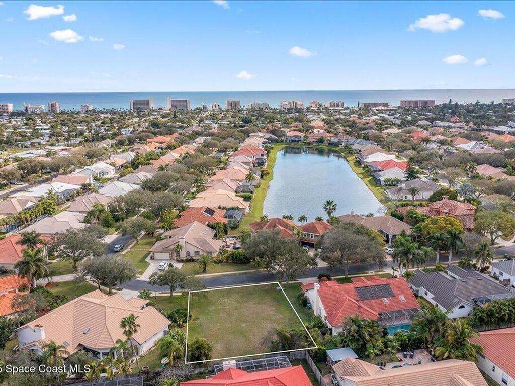 565 Newport Drive, Indialantic, FL 32903