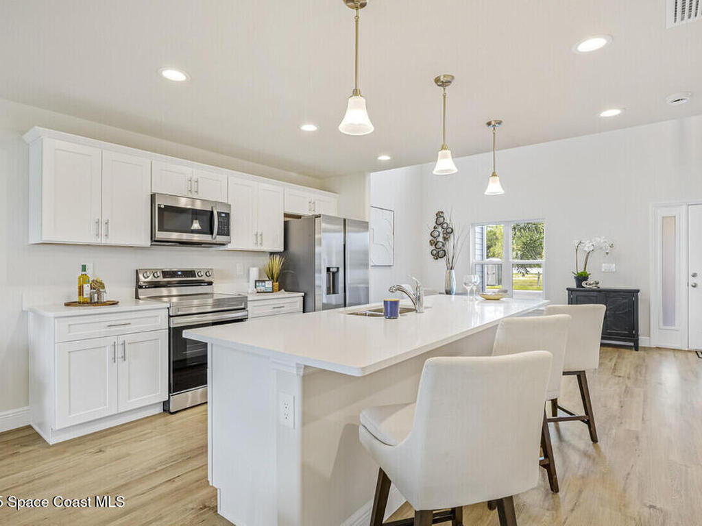 218 Hidden Woods Place, Melbourne, FL 32901