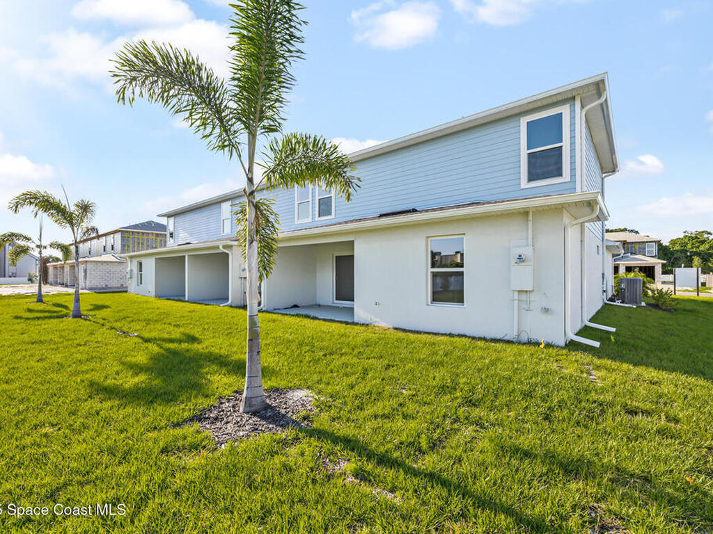 218 Hidden Woods Place, Melbourne, FL 32901