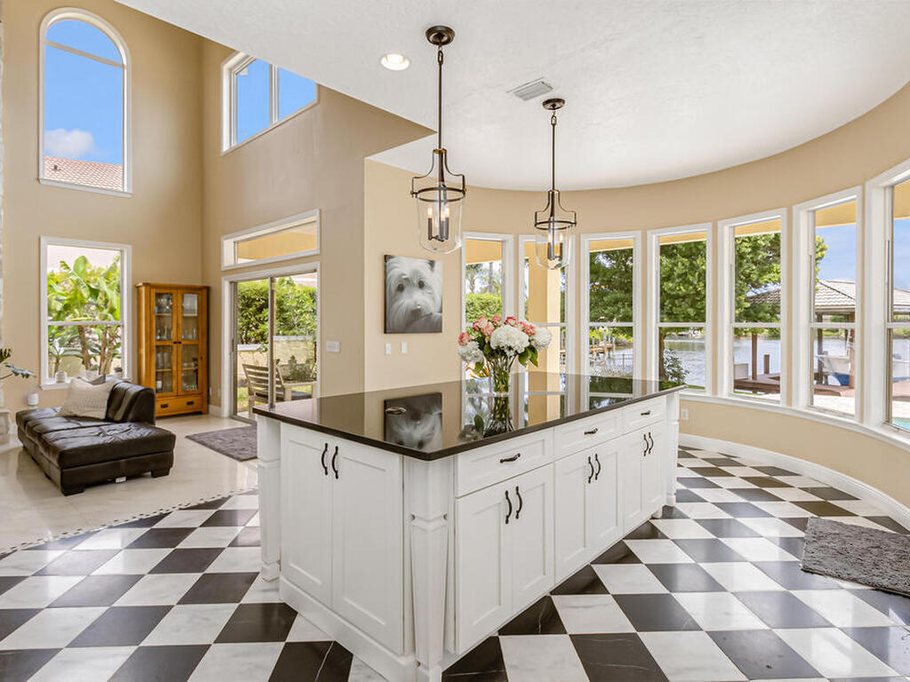 124 Lanternback Island Drive, Satellite Beach, FL 32937