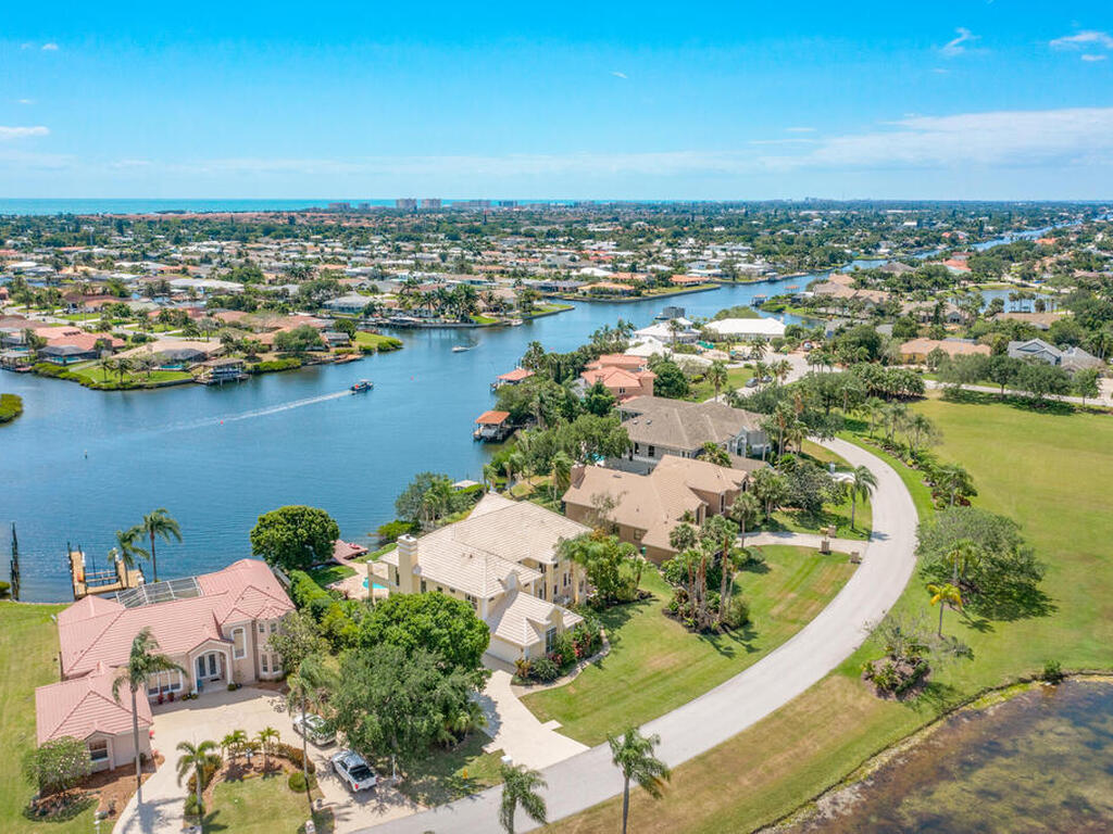 124 Lanternback Island Drive, Satellite Beach, FL 32937