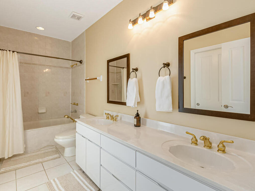 124 Lanternback Island Drive, Satellite Beach, FL 32937