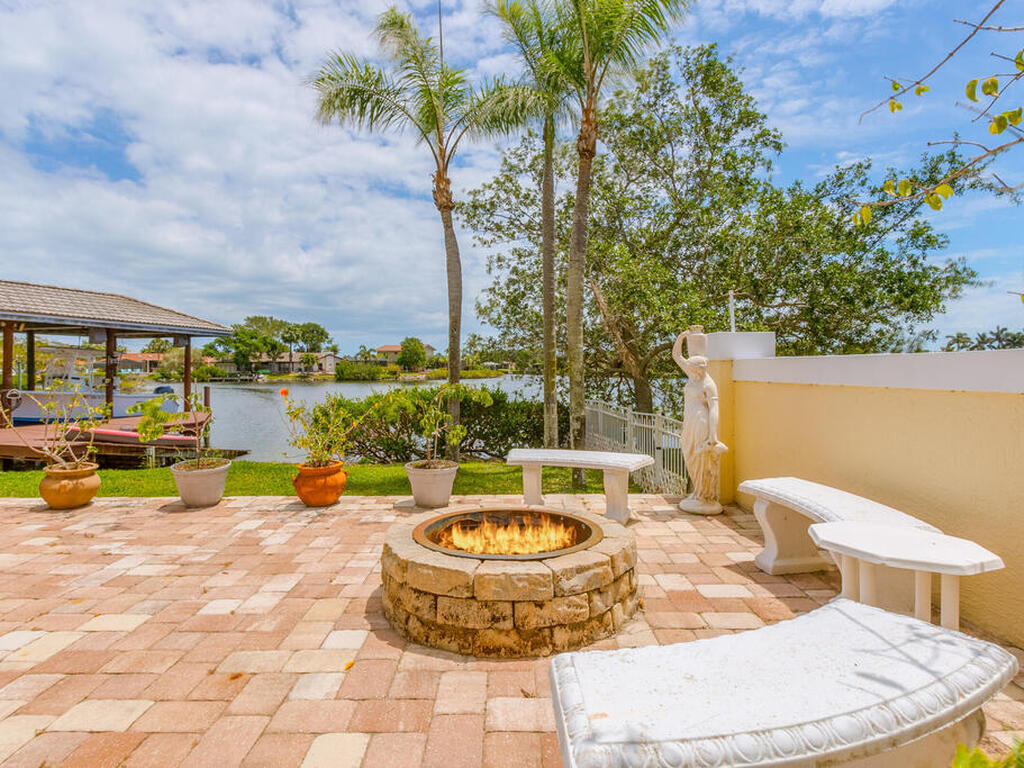 124 Lanternback Island Drive, Satellite Beach, FL 32937