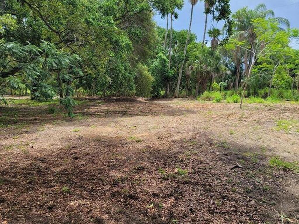 3730 S Tropical Trail, Merritt Island, FL 32952