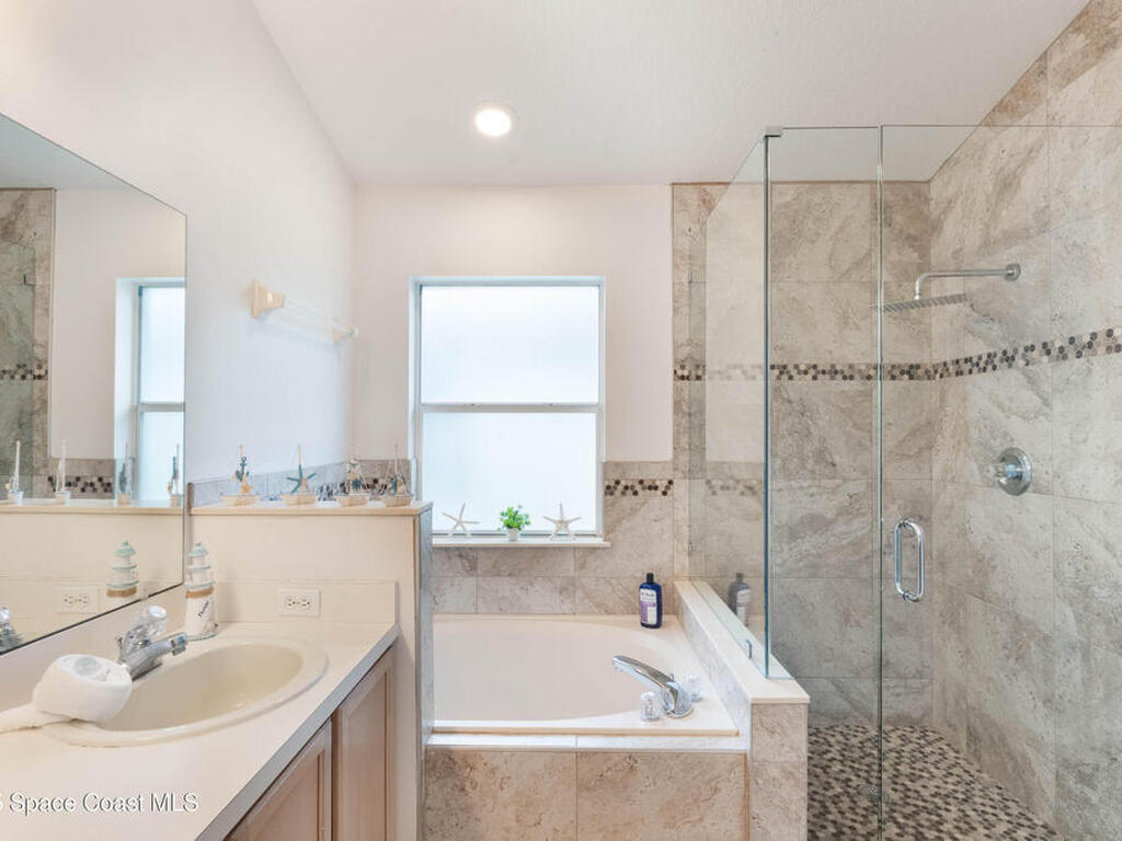 4632 Eagle Peak Drive, Kissimmee, FL 34746