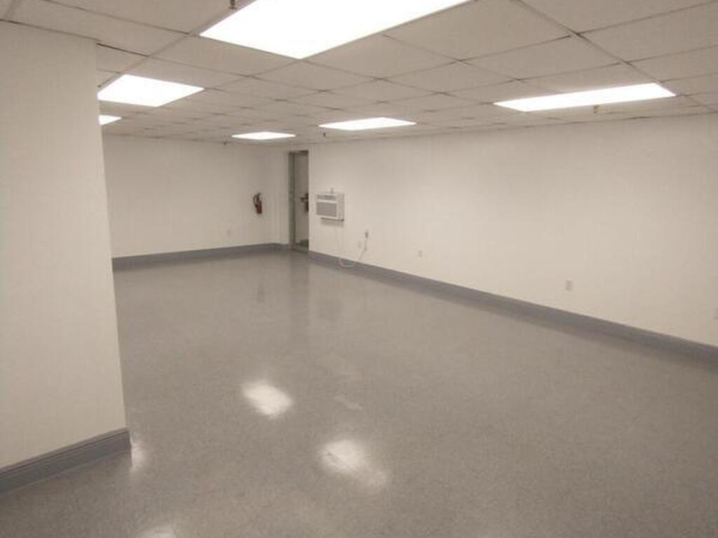 102 Woodland Avenue, Cocoa Beach, FL 32931