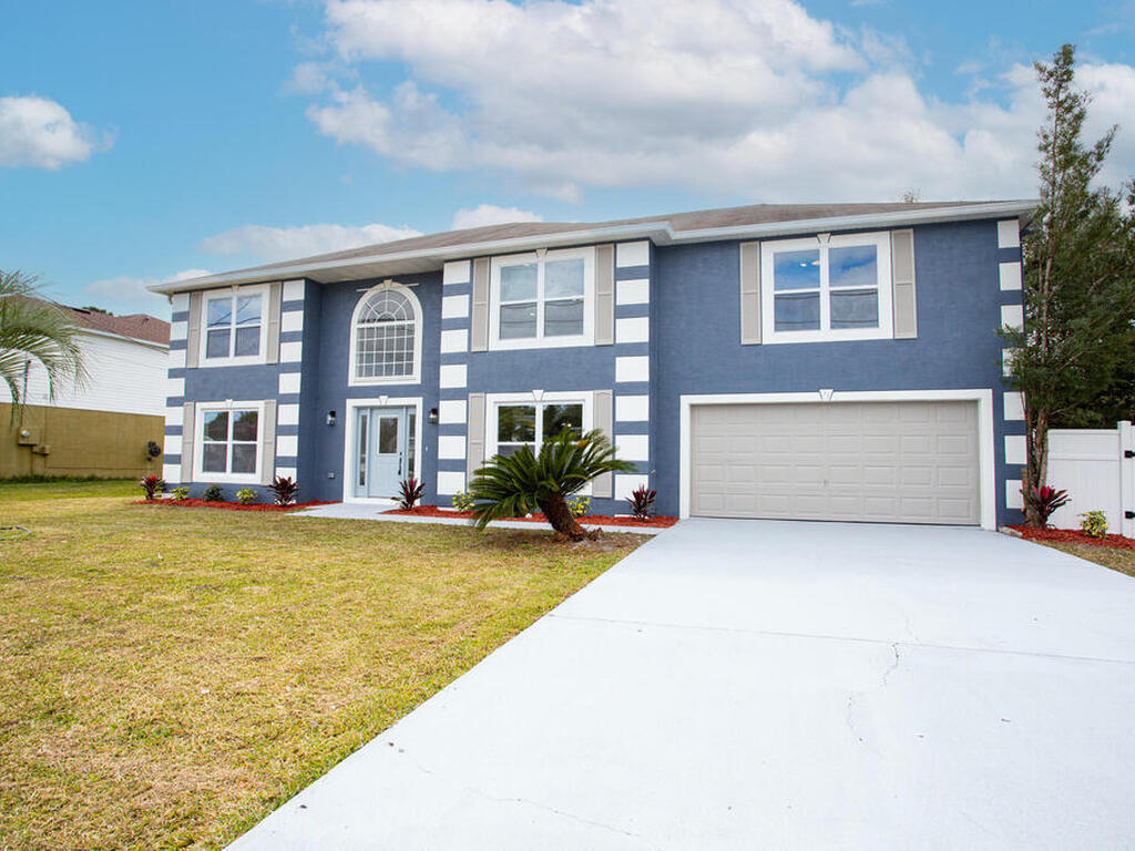 73 London Drive, Palm Coast, FL 32137