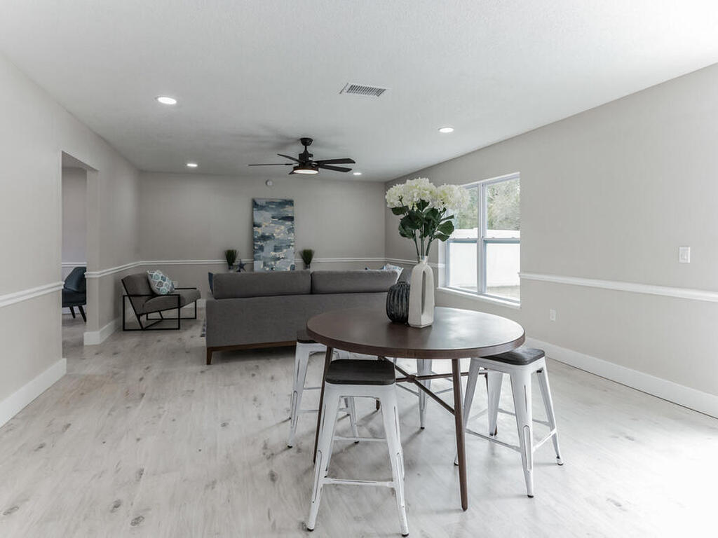 73 London Drive, Palm Coast, FL 32137