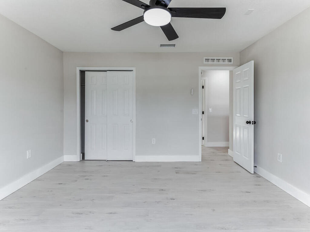 73 London Drive, Palm Coast, FL 32137