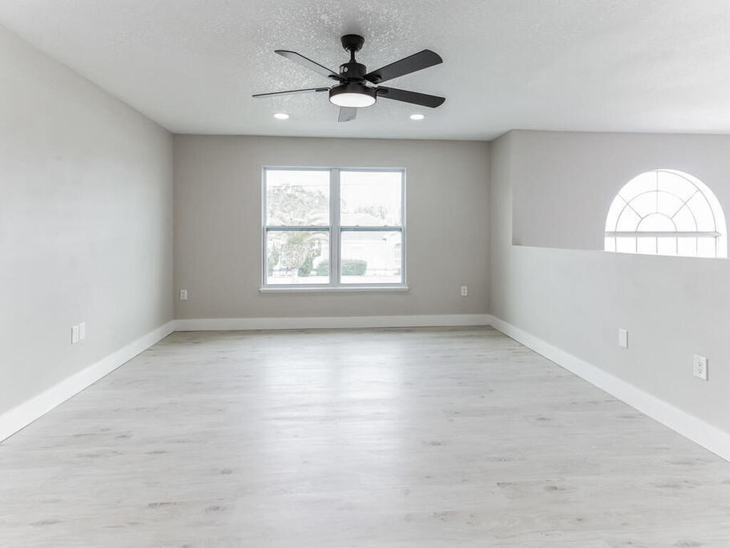 73 London Drive, Palm Coast, FL 32137