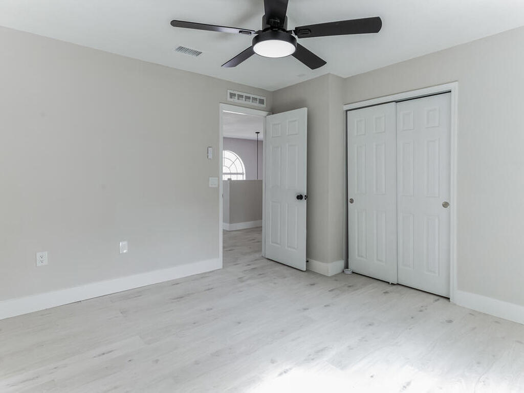 73 London Drive, Palm Coast, FL 32137