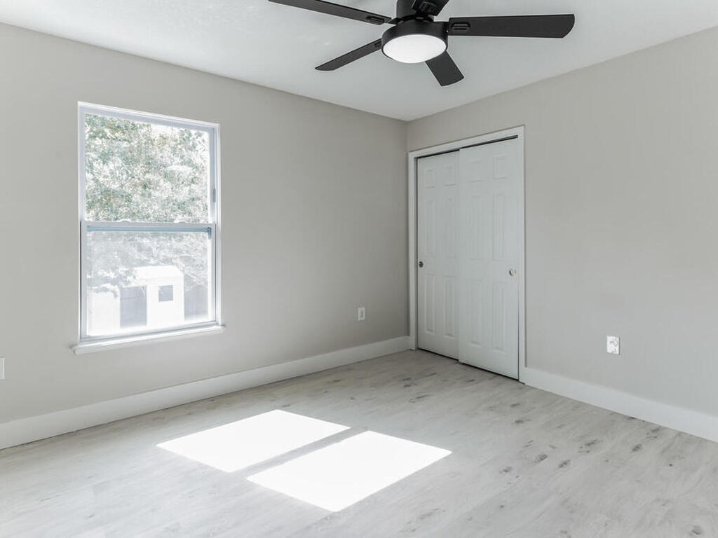 73 London Drive, Palm Coast, FL 32137