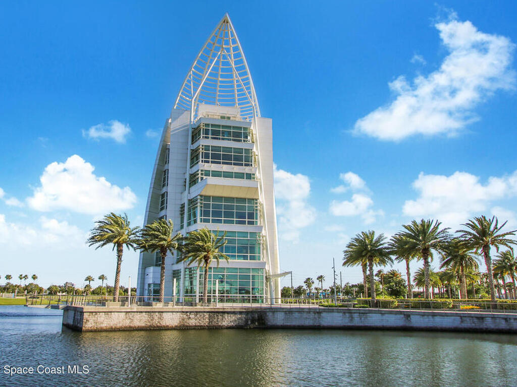 327 Wilson Avenue, Cocoa Beach, FL 32931