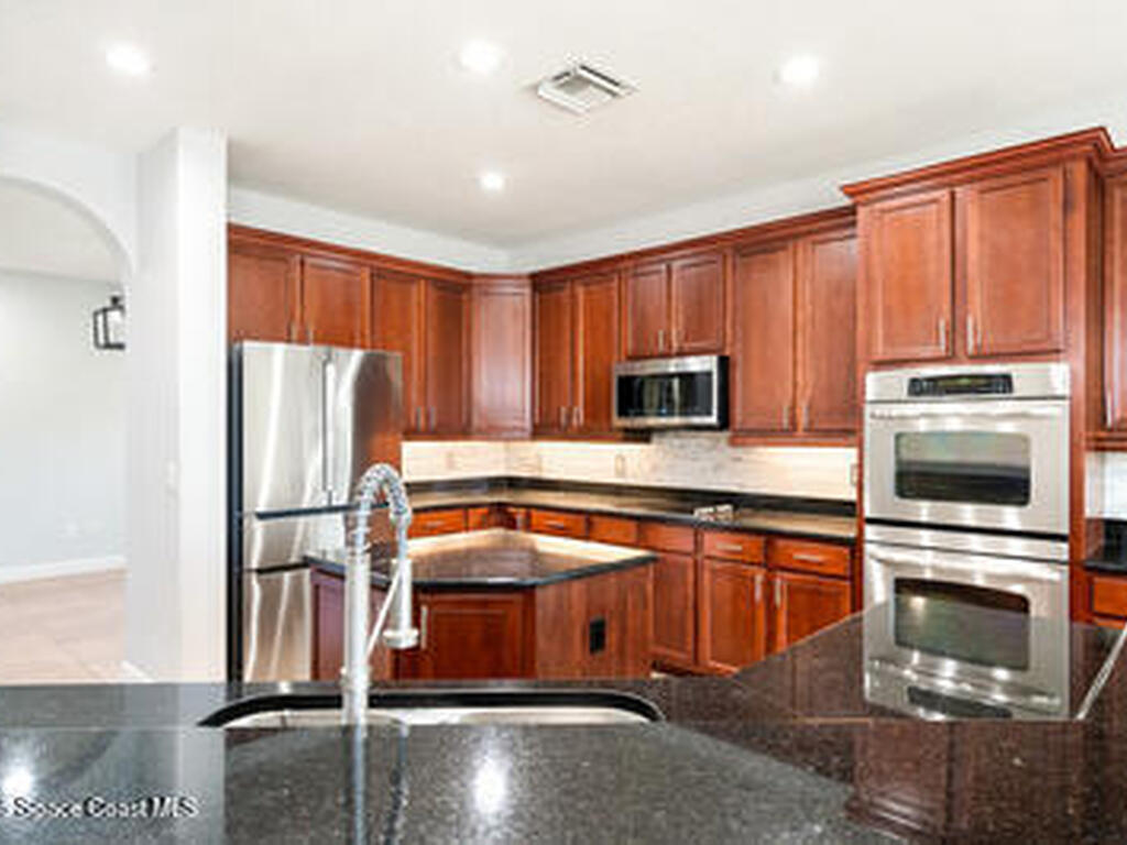 470 Stoney Brook Farm Court, Vero Beach, FL 32968